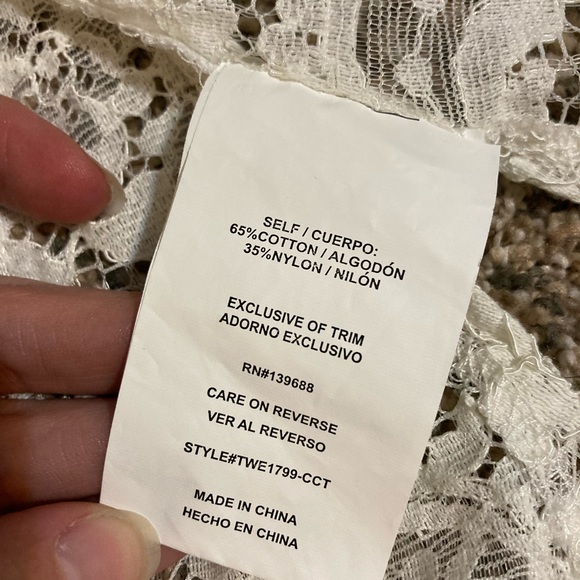 Altar’d State Lace Kimono - Picture 8 of 8